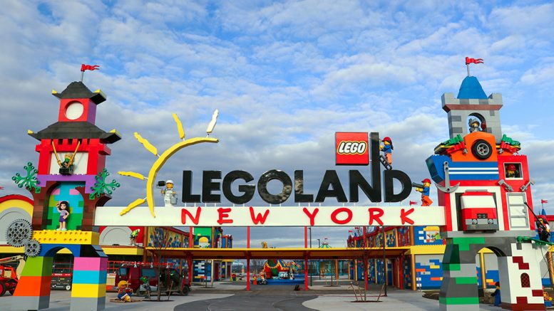Entrada do parque Legoland