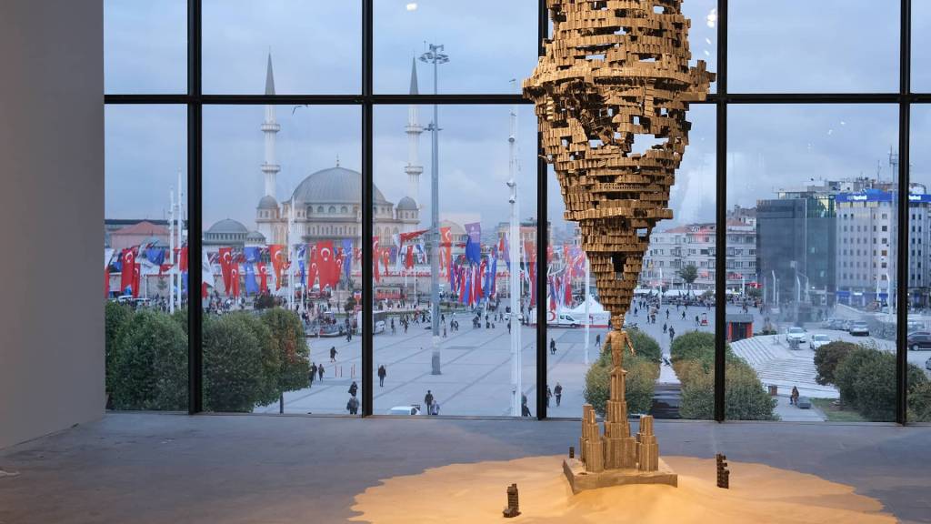 Centro Cultural Ataturk, Istambul, Turquia Centro Cultural Ataturk, Istambul, Turquia