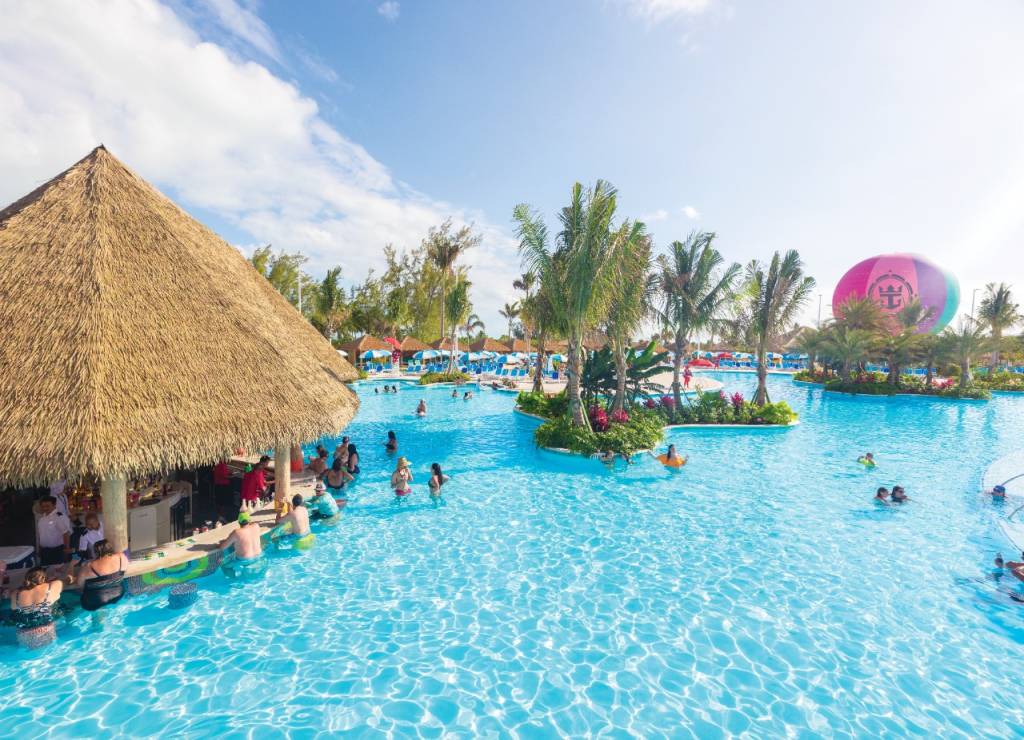 Oasis Lagoon, CocoCay, Bahamas, Royal Caribbean Oasis Lagoon, CocoCay, Bahamas, Royal Caribbean