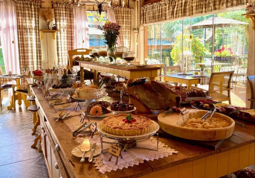 O chá da tarde e os jantares não estão incluídos na diária, mas valem a pena, de acordo com as avaliações O chá da tarde e os jantares não estão incluídos na diária, mas valem a pena, de acordo com as avaliações