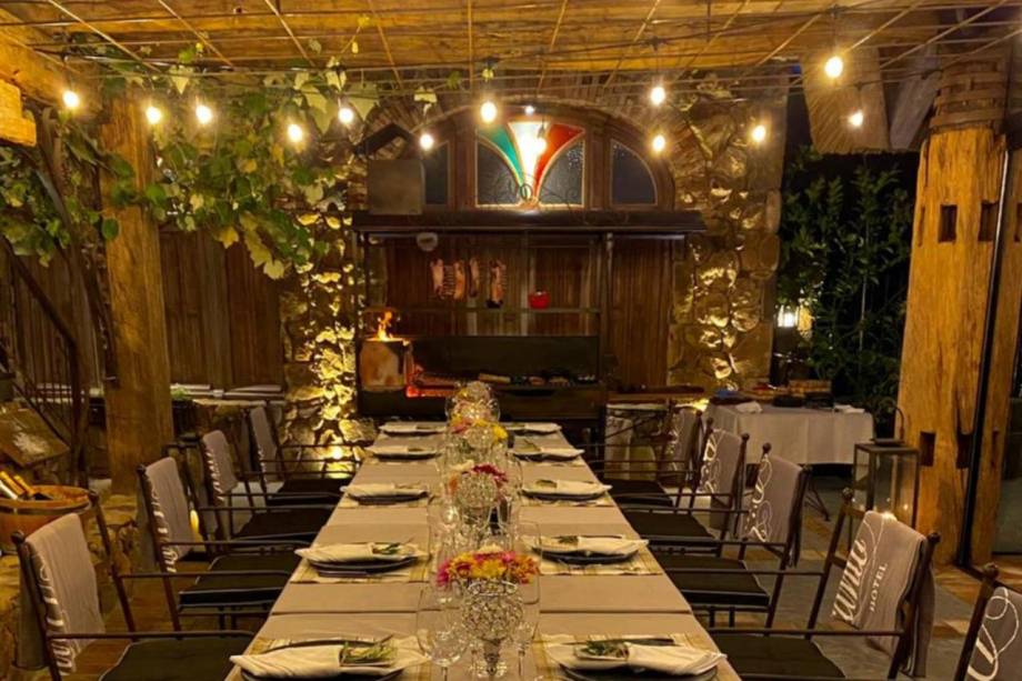 Os jantares podem ser temáticos dependendo da programação do hotel Os jantares podem ser temáticos dependendo da programação do hotel