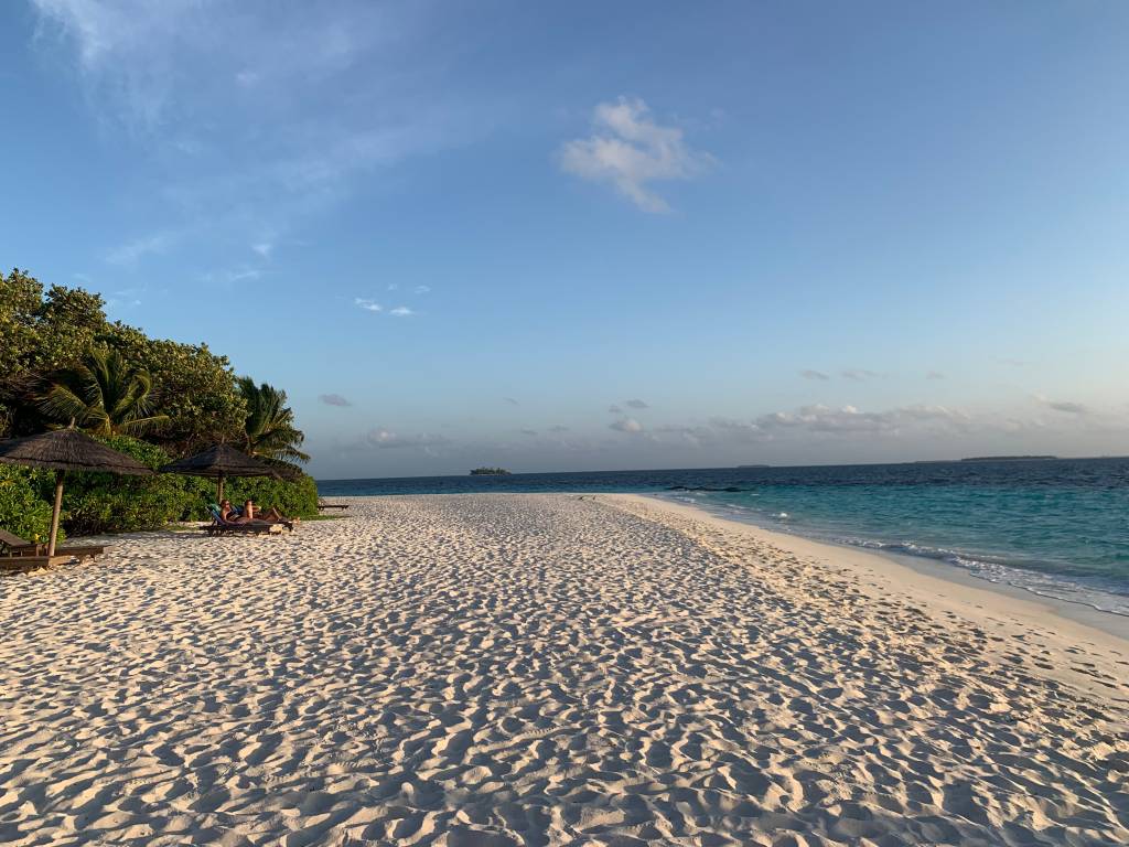 praia_Maldivas – 1 Praia surreal de linda na primeira parada: não precisa ficar pulando de galho em galho