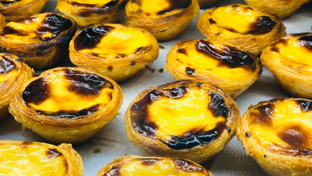 pastel de nata, rua augusta, lisboa, portugal