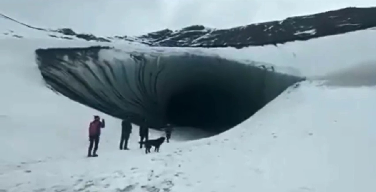 caverna, ushuaia, argentina