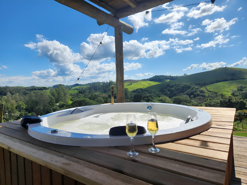 Rancho canadense com jacuzzi, Cunha, São Paulo, Brasil