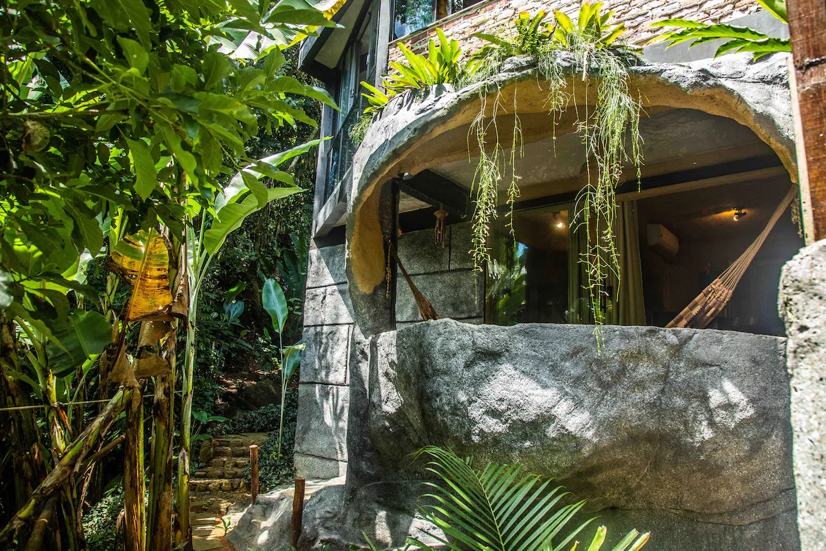 airbnb caverna abraao