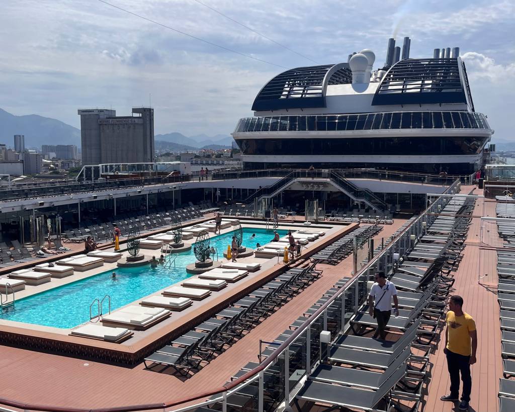 Piscina Atmosphere, MSC Grandiosa