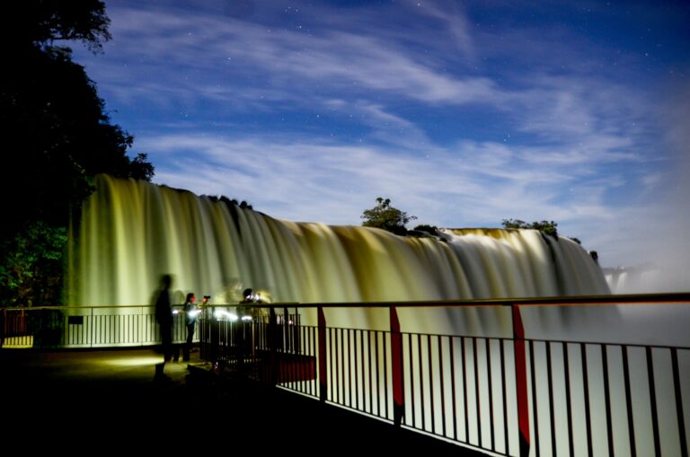 Noite nas Cataratas, Foz do Iguaçu, Paraná