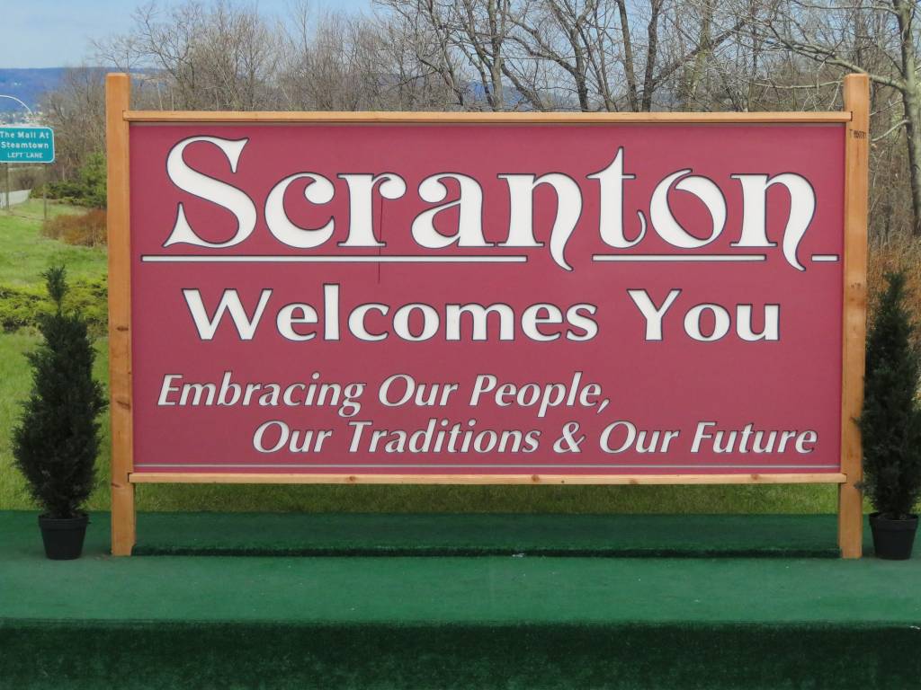 scranton-welcomes-you-placa-steamtown