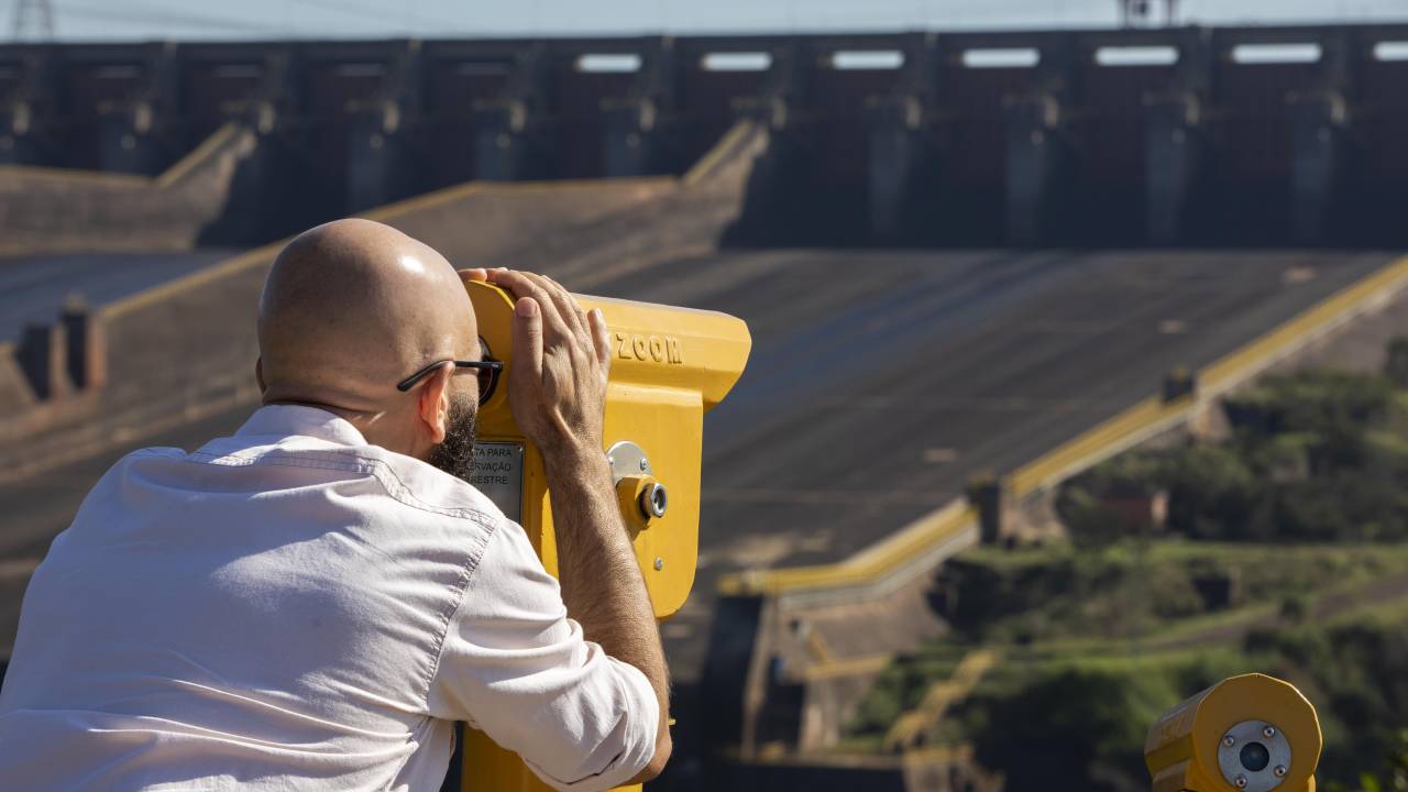 itaipu-binacional-usina
