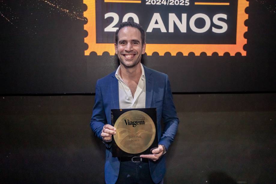 Beach Park ganhou como Melhor Parque Aquático, que foi representado pelo gerente comercial, Ivan Dias