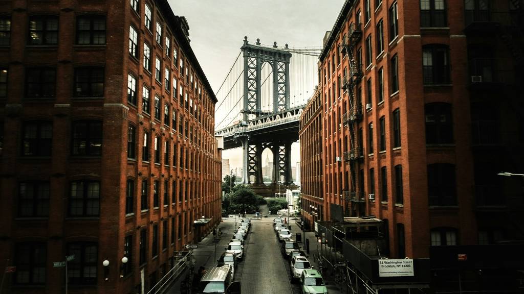 manhattan-bridge