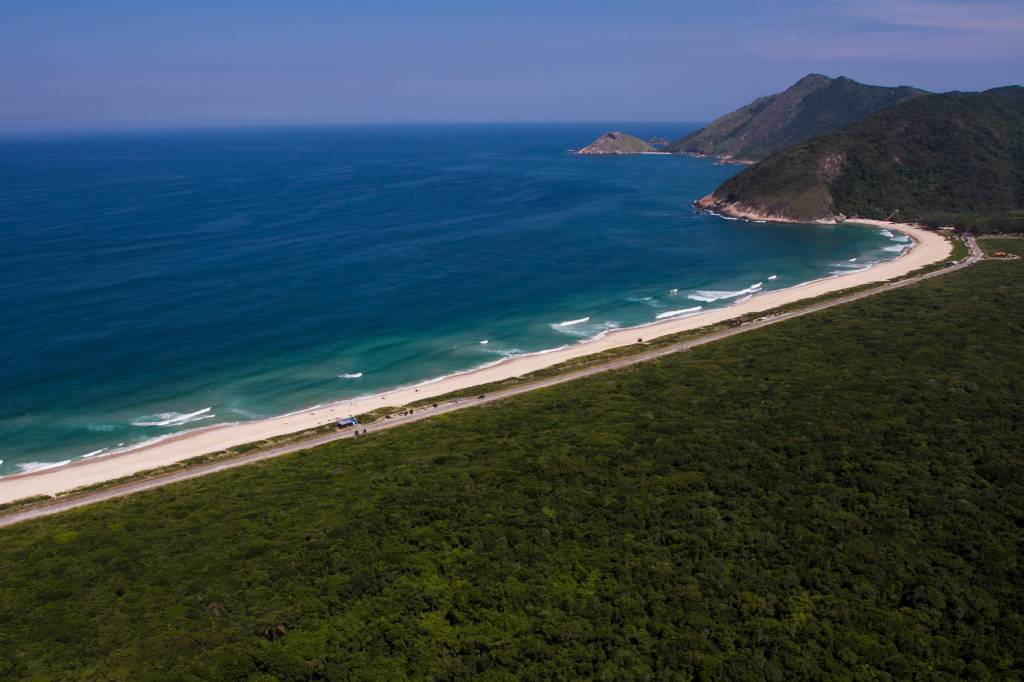 praia-de-grumari-rio-de-janeiro praia-de-grumari-rio-de-janeiro