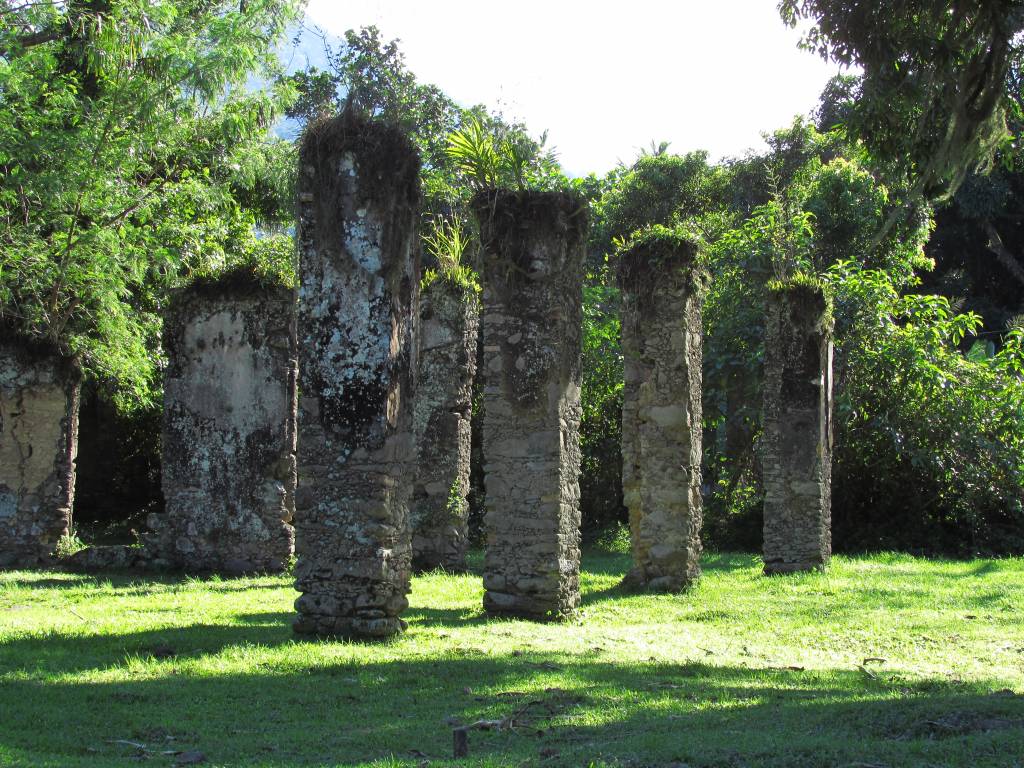 Ruínas_Mangaratiba