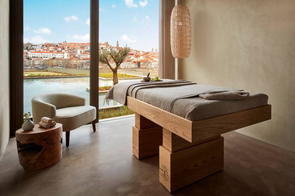 Tivoli_Kopke_Porto_Gaia_Hotel_Spa_Treatment_Room_Single Ambiente acolhedor e tratamentos exclusivos marcam a experiência no spa do Tivoli Kopke