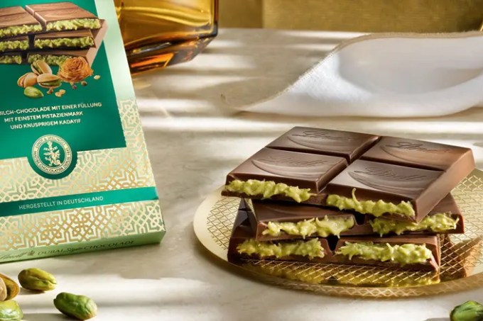 CHCOCLATE LINDT DUBAI